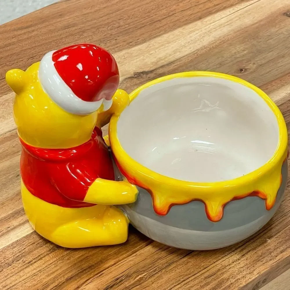 NWT Disney Winnie The Pooh with Santa Hat Glossy Ceramic Yellow Red Hunny Bowl
